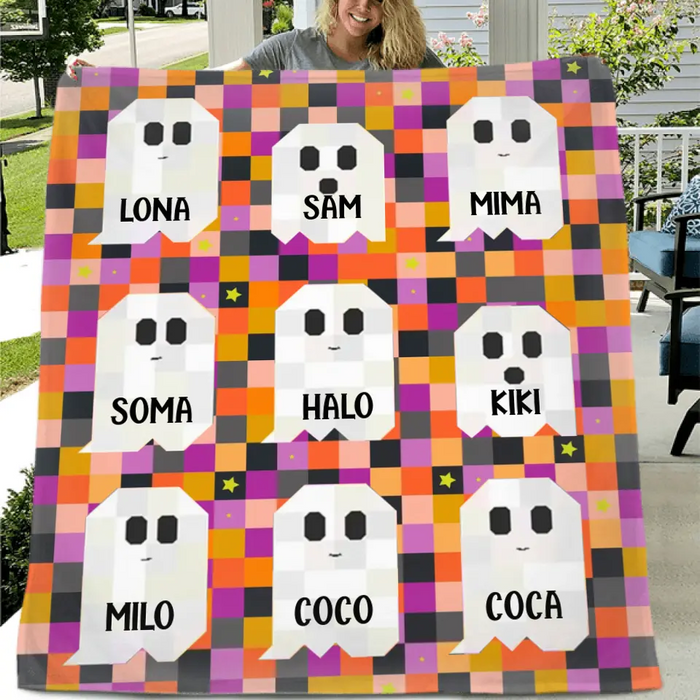 Personalize Halloween Family Fleece Throw Blanket/Quilt - Gift Idea For Halloween/Family - Up to 9 Boos