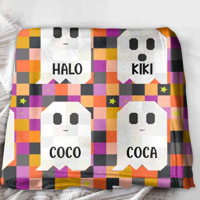 Personalize Halloween Family Fleece Throw Blanket/Quilt - Gift Idea For Halloween/Family - Up to 9 Boos