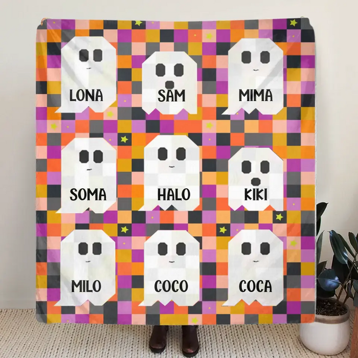 Personalize Halloween Family Fleece Throw Blanket/Quilt - Gift Idea For Halloween/Family - Up to 9 Boos