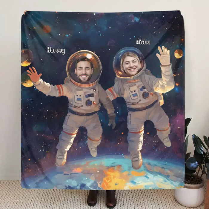 Personalized Astronus Fleece Throw Blanket & Quilt - Adult/Couple/Parents With Up to 5 Kid - Upload Photo - Gift Idea For Family