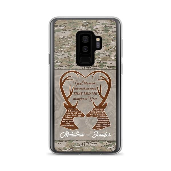 Custom Personalized Deer Hunting Heart Phone Case - Gift Idea For Couple - God Blessed The Broken Road That Led Me Straight To You - Case For iPhone And Samsung