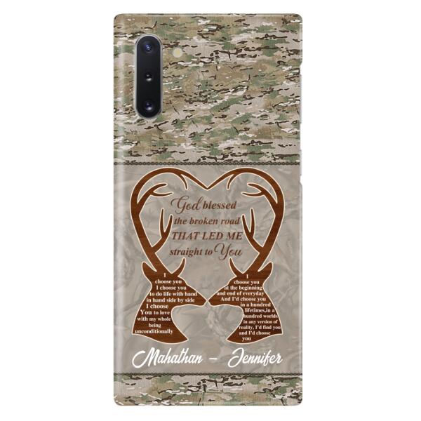 Custom Personalized Deer Hunting Heart Phone Case - Gift Idea For Couple - God Blessed The Broken Road That Led Me Straight To You - Case For iPhone And Samsung