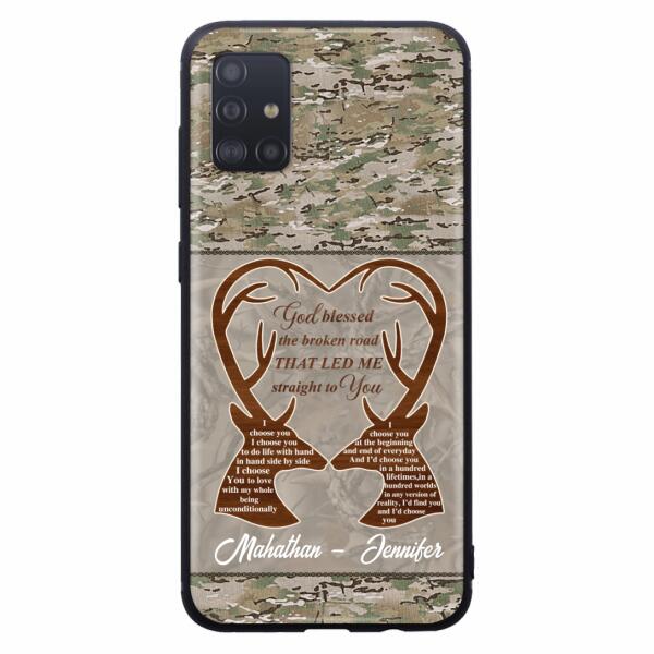 Custom Personalized Deer Hunting Heart Phone Case - Gift Idea For Couple - God Blessed The Broken Road That Led Me Straight To You - Case For iPhone And Samsung