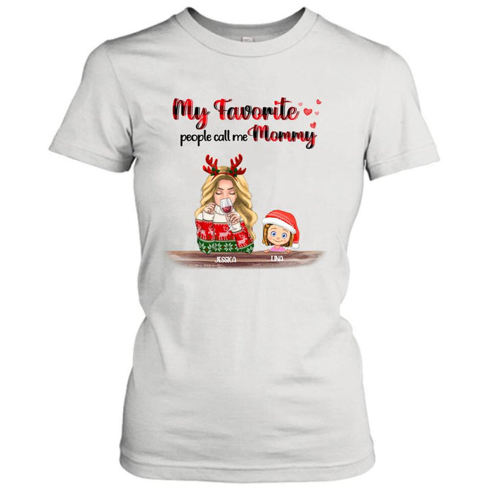 Custom Personalized Mommy And Kids Xmas Sweatshirt/ Hoodie/ T-Shirt - Mom With Upto 5 Kids - Christmas Gift For Mom - T1IGHH