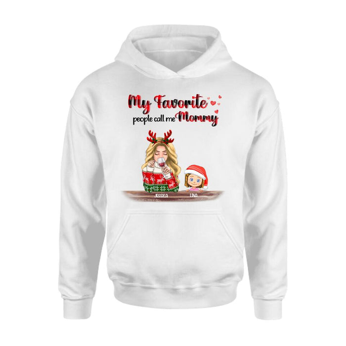 Custom Personalized Mommy And Kids Xmas Sweatshirt/ Hoodie/ T-Shirt - Mom With Upto 5 Kids - Christmas Gift For Mom - T1IGHH