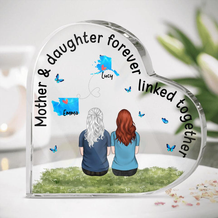 Custom Personalized Mom And Daughter Crystal Heart Keepsake - Gift Idea For Mother's Day - Up To 5 People - Mother & Daughter Forever Linked Together