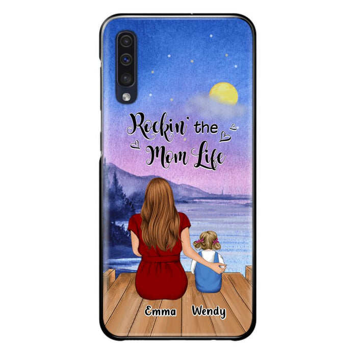 Custom Personalized Mom Phone Case - Mom With Upto 5 Children - Best Gift For Mother's Day/Family - Rockin' The Mom Life - Case for iPhone/Samsung