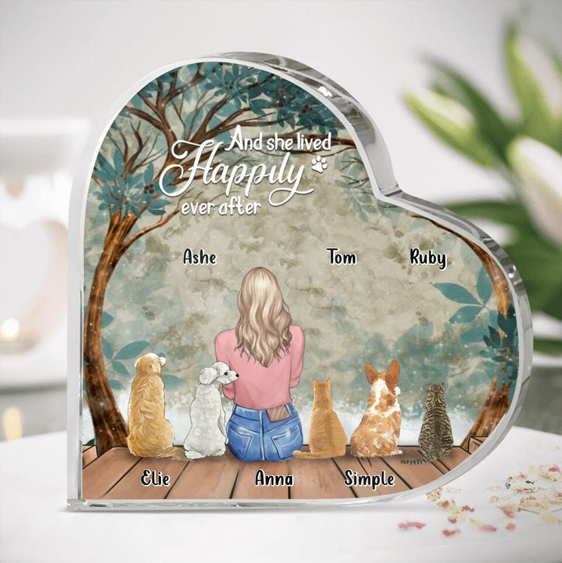 Personalized Pet Mom Crystal Heart - Gift Idea For Dog/Cat Lover with up to 5 Pets -  And She Lived Happily Ever After