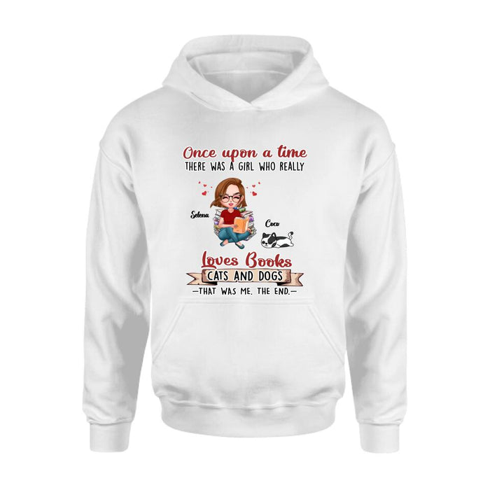 Custom Personalized Reading Girl Shirt/ Pullover Hoodie/ Sweatshirt/ Long Sleeve - Girl With Upto 4 Pets - Gift Idea For Book/ Cat/ Dog Lover - Loves Books, Cats And Dogs That Was Me