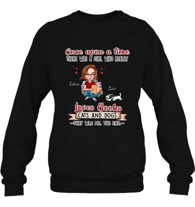 Custom Personalized Reading Girl Shirt/ Pullover Hoodie/ Sweatshirt/ Long Sleeve - Girl With Upto 4 Pets - Gift Idea For Book/ Cat/ Dog Lover - Loves Books, Cats And Dogs That Was Me