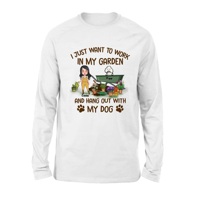 Personalized Garden Dogs Shirt - Up to 5 Dogs - Best Gift for Dog Lovers - I Just Want To Work In My Garden And Hang Out With My Dogs
