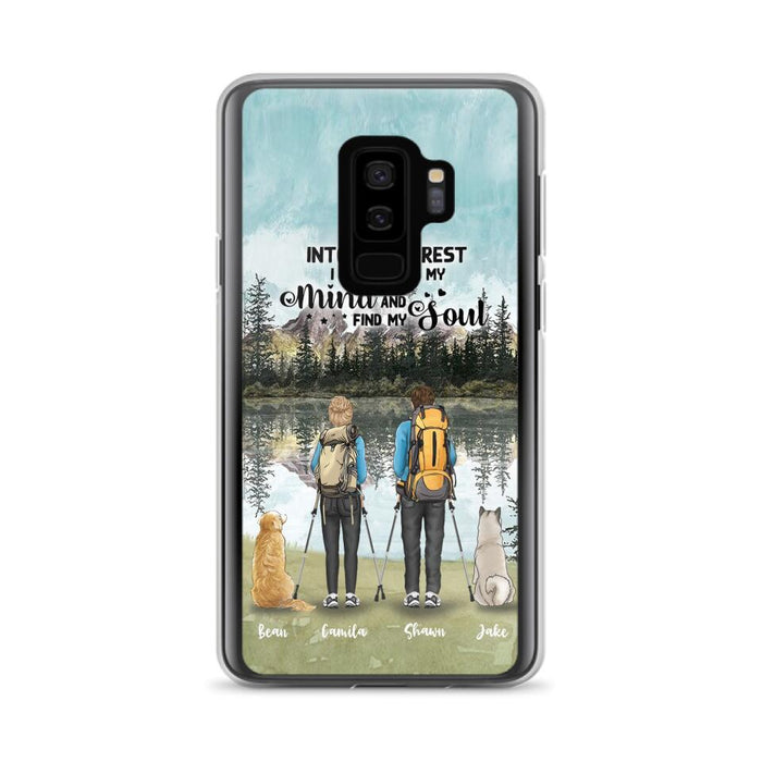 Custom Personalized Hiking Couple With Dogs Phone Case - Couple With Upto 2 Pets - Case For iPhone and Samsung - Q67GXN