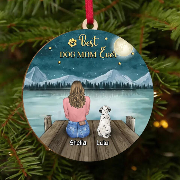 Custom Personalized Dog Mom Circle Wooden Ornament - Gift Idea For Dog Lovers With Up To 4 Dogs - Best Dog Mom Ever