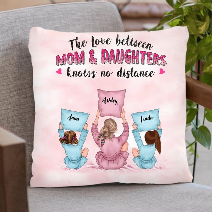 Custom Personalized Mom & Daughter Quilt/Single Layer Fleece Blanket/Pillow Cover - Gift Idea For Mother's Day - The Love Between Mom & Daughters Knows No Distance