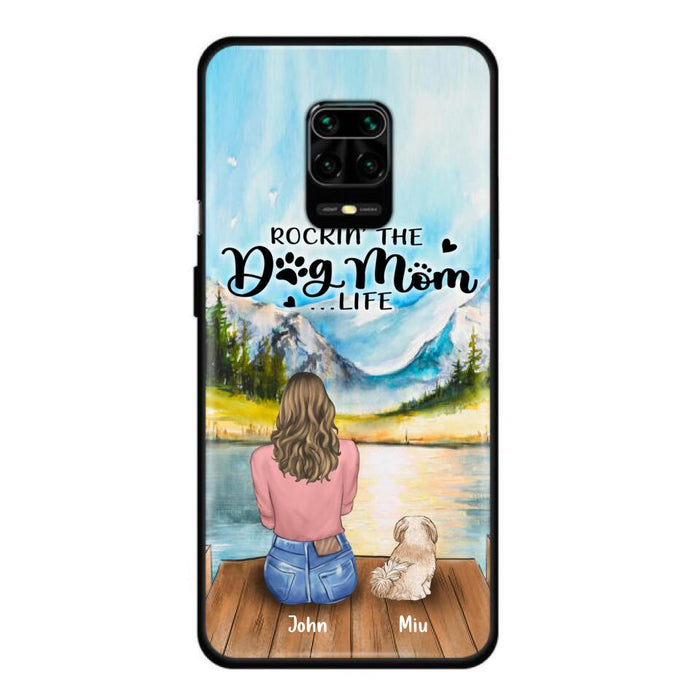 Custom Personalized Dog Mom Phone Case - Gifts For Dog Lover With Upto 7 Dogs - Rockin' The Dog Mom Lifess