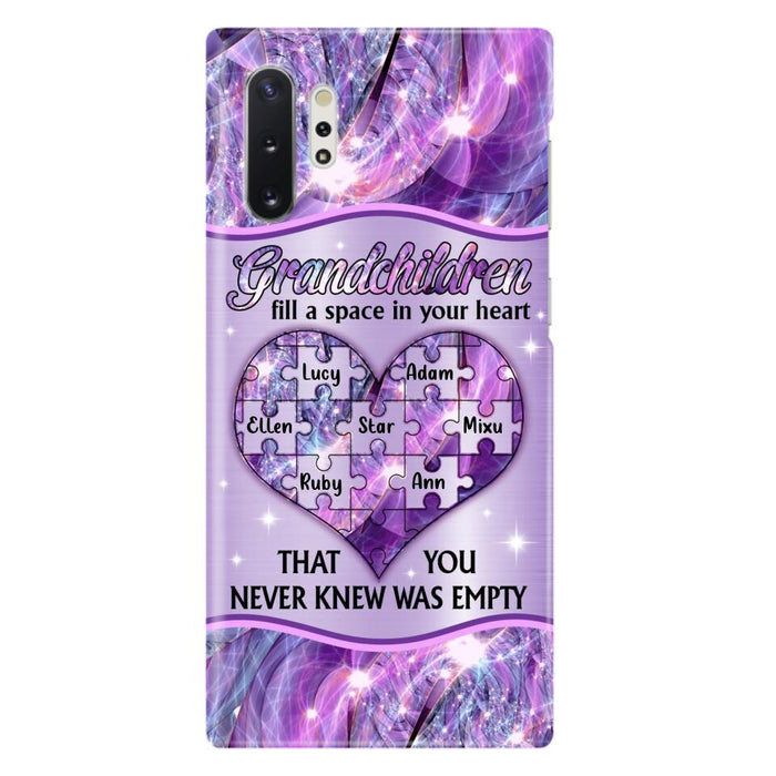 Custom Personalized Grandchildren Phone Case - Upto 7 Kids - Mother's Day Gift Idea For Grandma - Grandchildren Fill A Space In Your Heart That You Never Knew Was Empty - Case For iPhone And Samsung