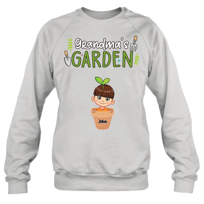 Custom Personalized Grandma's Garden T-Shirt/Long Sleeve/Sweatshirt/Hoodie - Gift Idea For Grandma/ Mother's Day Gift - Up to 10 Kids