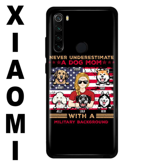 Custom Personalized Dog Mom Phone Case - Upto 5 Dogs - Gift Idea For Mother's Day/ Dog Lover - Never Underestimate A Dog Mom With A Military Background - Case For Xiaomi/Oppo/Huawei