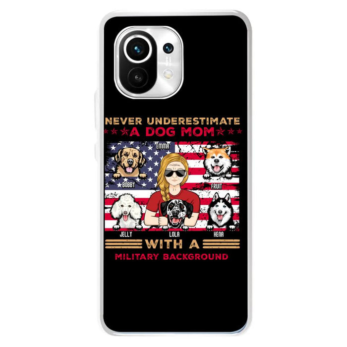 Custom Personalized Dog Mom Phone Case - Upto 5 Dogs - Gift Idea For Mother's Day/ Dog Lover - Never Underestimate A Dog Mom With A Military Background - Case For Xiaomi/Oppo/Huawei