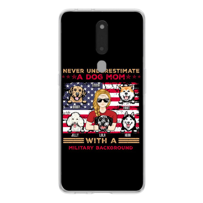 Custom Personalized Dog Mom Phone Case - Upto 5 Dogs - Gift Idea For Mother's Day/ Dog Lover - Never Underestimate A Dog Mom With A Military Background - Case For Xiaomi/Oppo/Huawei