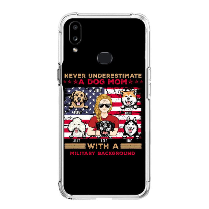 Custom Personalized Dog Mom Phone Case - Upto 5 Dogs - Gift Idea For Mother's Day/ Dog Lover - Never Underestimate A Dog Mom With A Military Background - Case For iPhone And Samsung