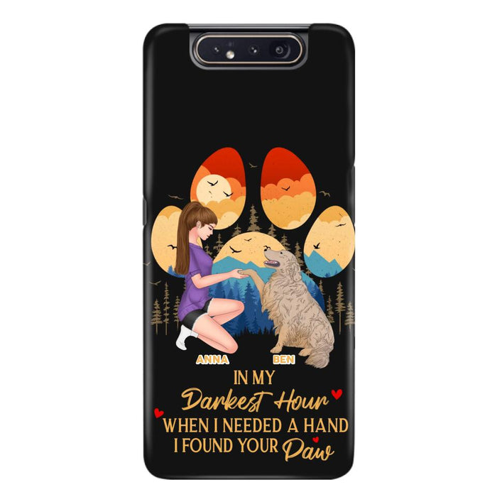 Custom Personalized Dog Mom Phone Case - Gift For Dog Mom/ Dog Lover/ Mother's Day Gift - In My Darkest Hour When I Needed A Hand I Found Your Paw - Case For iPhone And Samsung