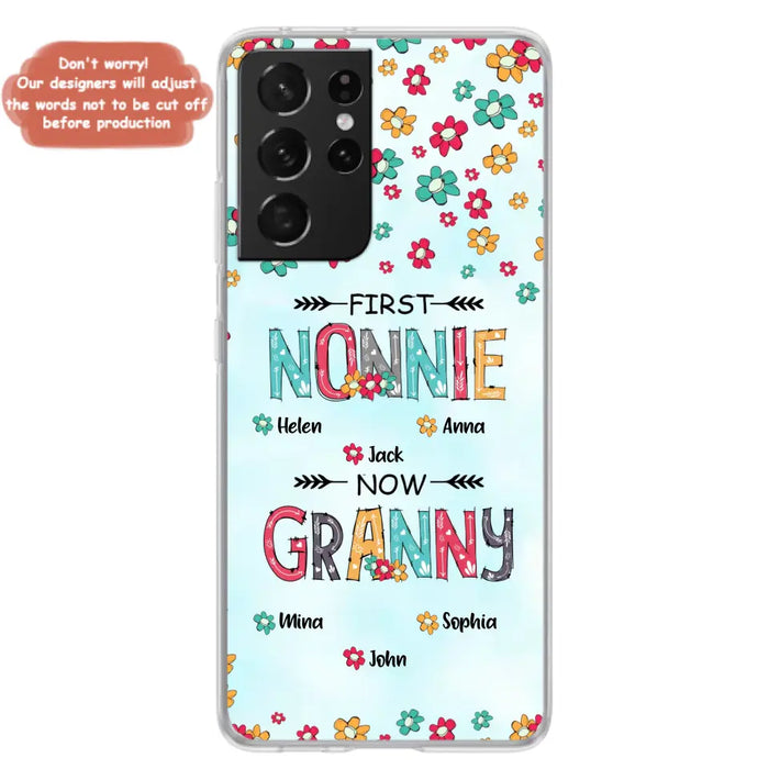 Custom Personalized Grandma Phone Case - Upto 4 Kids And 8 Grandkids - Mother's Day Gift Idea for Grandma - First Mom Now Nana Kid And Grandkids Flower Pattern - Case For iPhone And Samsung