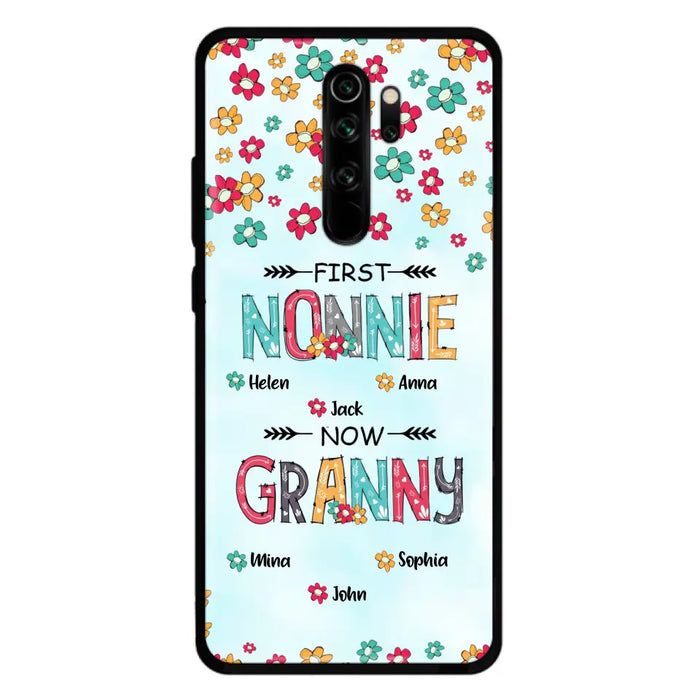 Custom Personalized Grandma Phone Case - Upto 4 Kids And 8 Grandkids - Mother's Day Gift Idea for Grandma - First Mom Now Nana Kid And Grandkids Flower Pattern - Cases For Xiaomi/ Oppo/ Huawei