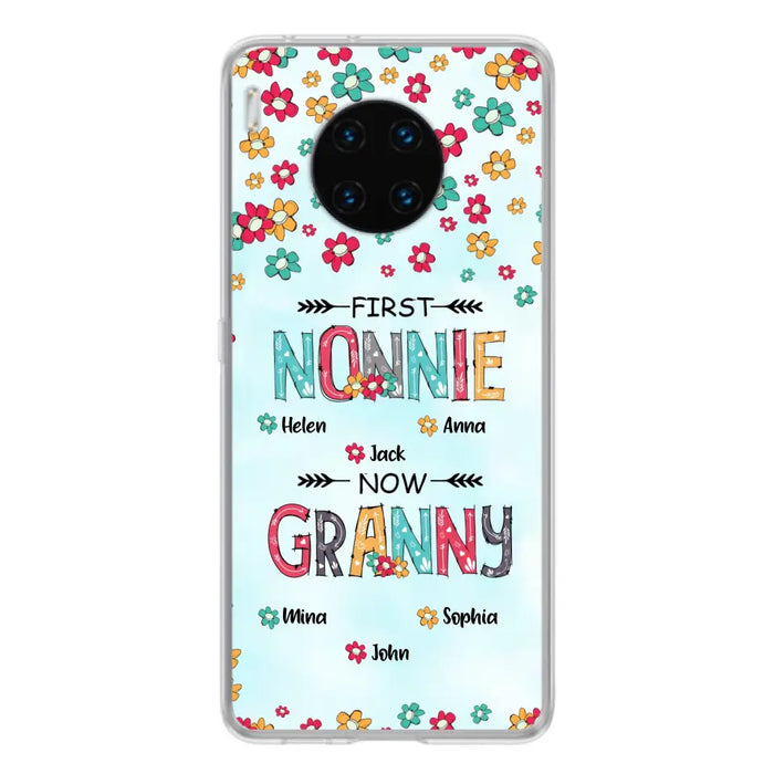 Custom Personalized Grandma Phone Case - Upto 4 Kids And 8 Grandkids - Mother's Day Gift Idea for Grandma - First Mom Now Nana Kid And Grandkids Flower Pattern - Cases For Xiaomi/ Oppo/ Huawei