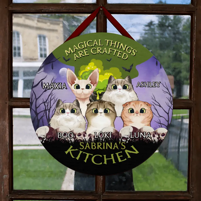 Personalized Cats Circle Door Sign - Gift Idea For Cats Lovers - Upto 5 Cats - Magical Things Are Crafted