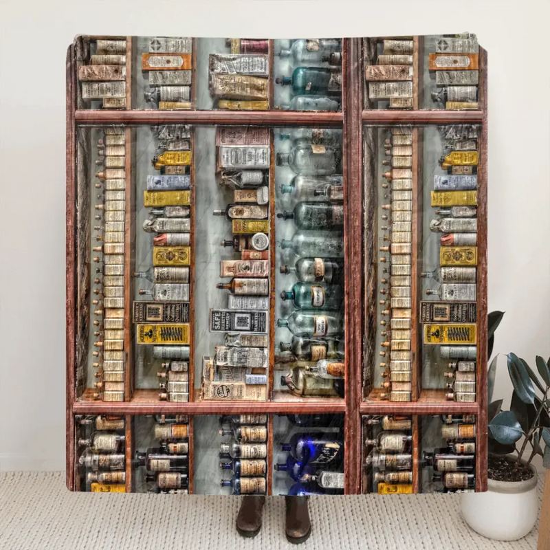 Personalized Vintage Antique Medicine Pharmacy Quilt/Fleece Throw Blanket - Gift Idea For Friends/Family Member/Pharmacist