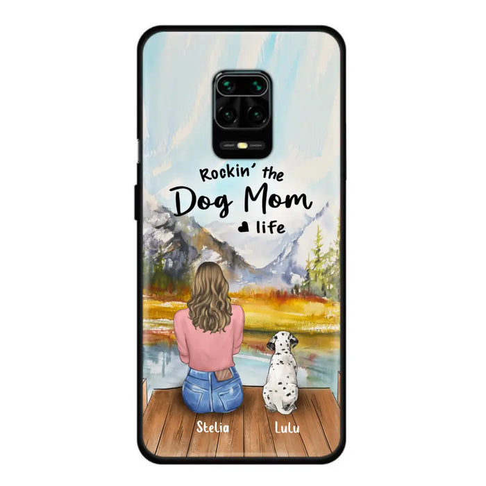 Custom Personalized Dog Mom Phone Case - Gifts For Dog Lovers With Upto 4 Dogs - Rockin' The Dog Mom Life - Case For iPhone, Samsung And Xiaomi