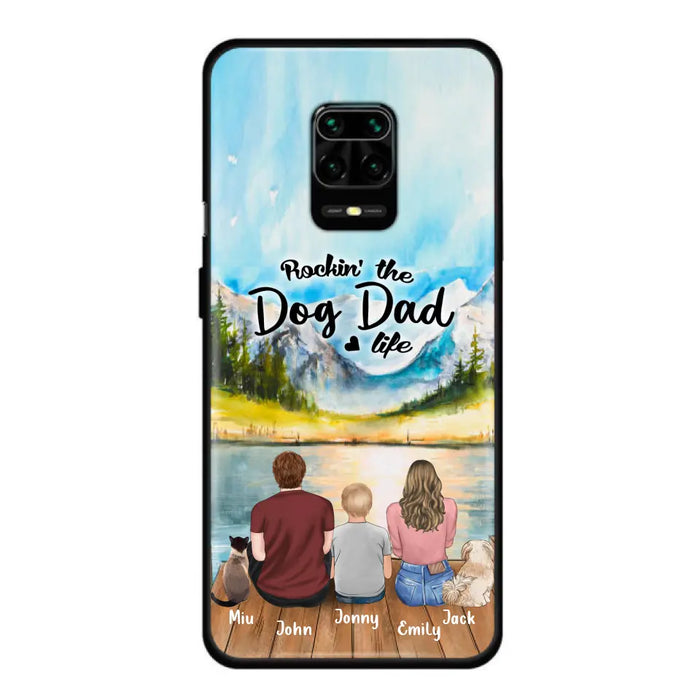 Custom Personalized Pet Couple Phone Case - Parent With 1 Kid And 2 Pets - Case For Xiaomi, Oppo And Huawei