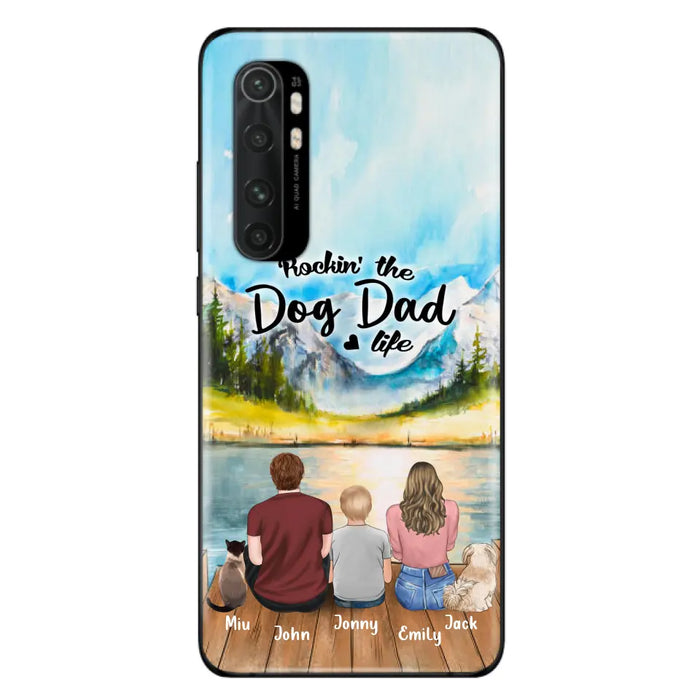 Custom Personalized Pet Couple Phone Case - Parent With 1 Kid And 2 Pets - Case For Xiaomi, Oppo And Huawei