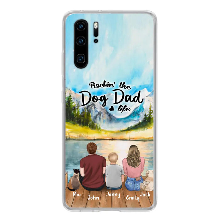 Custom Personalized Pet Couple Phone Case - Parent With 1 Kid And 2 Pets - Case For Xiaomi, Oppo And Huawei