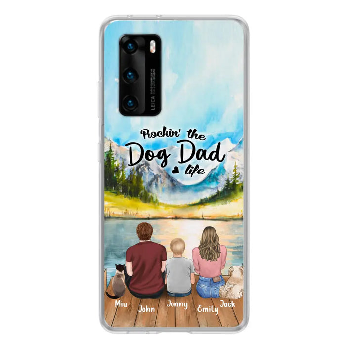 Custom Personalized Pet Couple Phone Case - Parent With 1 Kid And 2 Pets - Case For Xiaomi, Oppo And Huawei