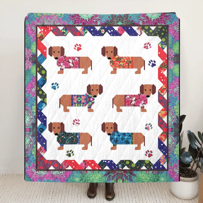 Dachshund Dog  Quilt/Single Layer Fleece Blanket - Gift Idea for Dog Lovers/Owners