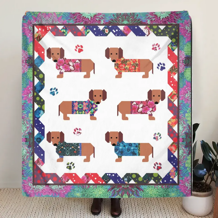 Dachshund Dog  Quilt/Single Layer Fleece Blanket - Gift Idea for Dog Lovers/Owners