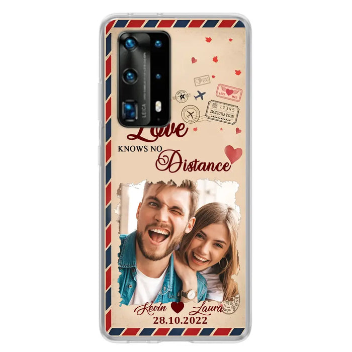 Custom Personalized Couple Phone Case - Gift Idea For Couple/Valentines Day - Upload Photo - Love Knows No Distance - Case For Oppo/ Xiaomi/ Huawei