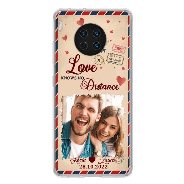 Custom Personalized Couple Phone Case - Gift Idea For Couple/Valentines Day - Upload Photo - Love Knows No Distance - Case For Oppo/ Xiaomi/ Huawei