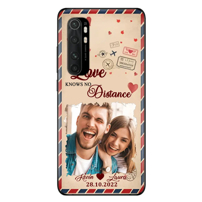 Custom Personalized Couple Phone Case - Gift Idea For Couple/Valentines Day - Upload Photo - Love Knows No Distance - Case For Oppo/ Xiaomi/ Huawei