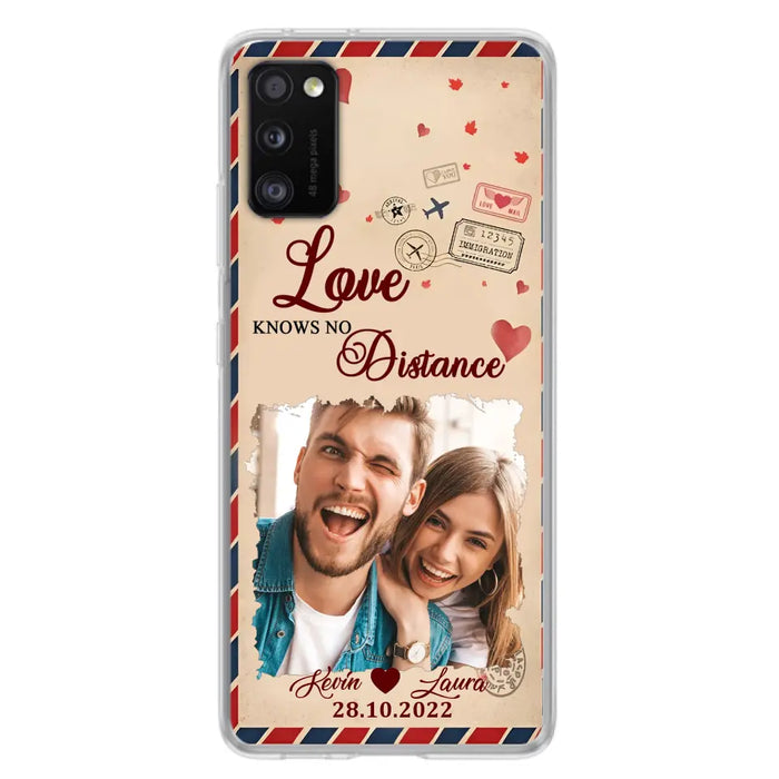 Custom Personalized Couple Phone Case - Gift Idea For Couple/ Valentines Day - Upload Photo - Love Knows No Distance - Case For iPhone/ Samsung