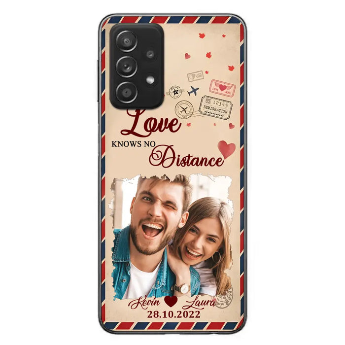 Custom Personalized Couple Phone Case - Gift Idea For Couple/ Valentines Day - Upload Photo - Love Knows No Distance - Case For iPhone/ Samsung