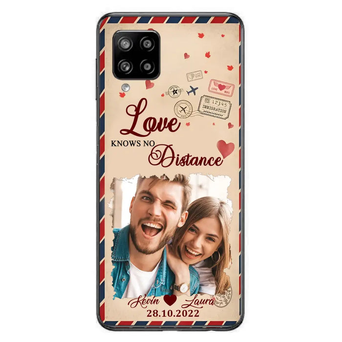 Custom Personalized Couple Phone Case - Gift Idea For Couple/ Valentines Day - Upload Photo - Love Knows No Distance - Case For iPhone/ Samsung