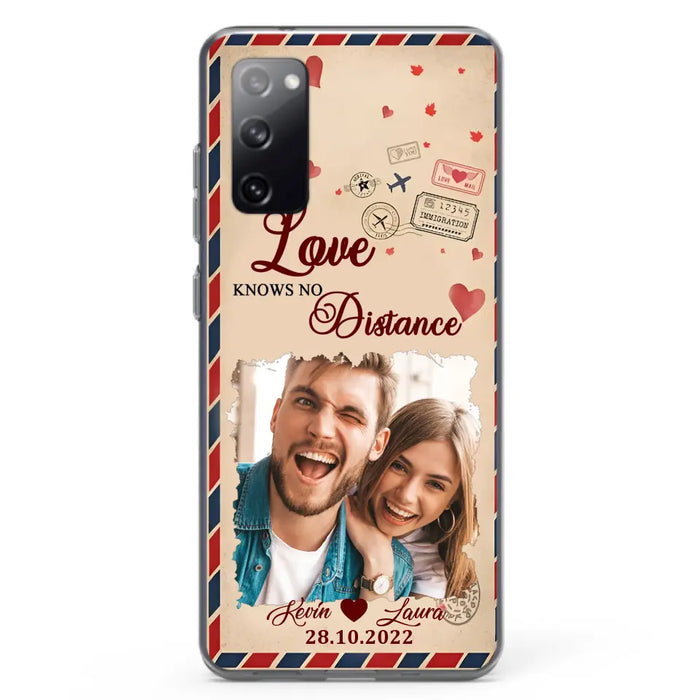 Custom Personalized Couple Phone Case - Gift Idea For Couple/ Valentines Day - Upload Photo - Love Knows No Distance - Case For iPhone/ Samsung