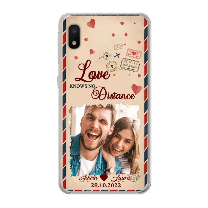 Custom Personalized Couple Phone Case - Gift Idea For Couple/ Valentines Day - Upload Photo - Love Knows No Distance - Case For iPhone/ Samsung