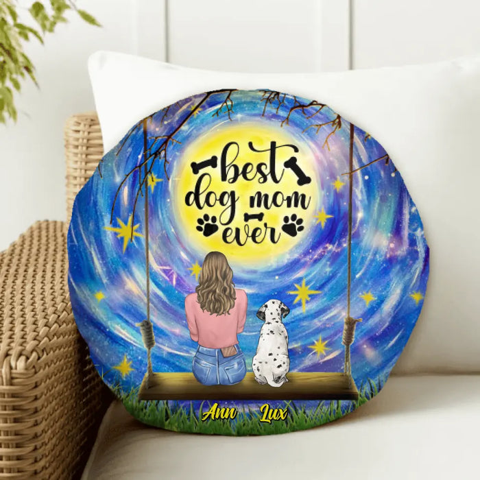 Personalized Dog Mom Round Pillow - Up to 4 Dogs - Best Gift Idea For Dog Lover - I Love You To The Moon And Back