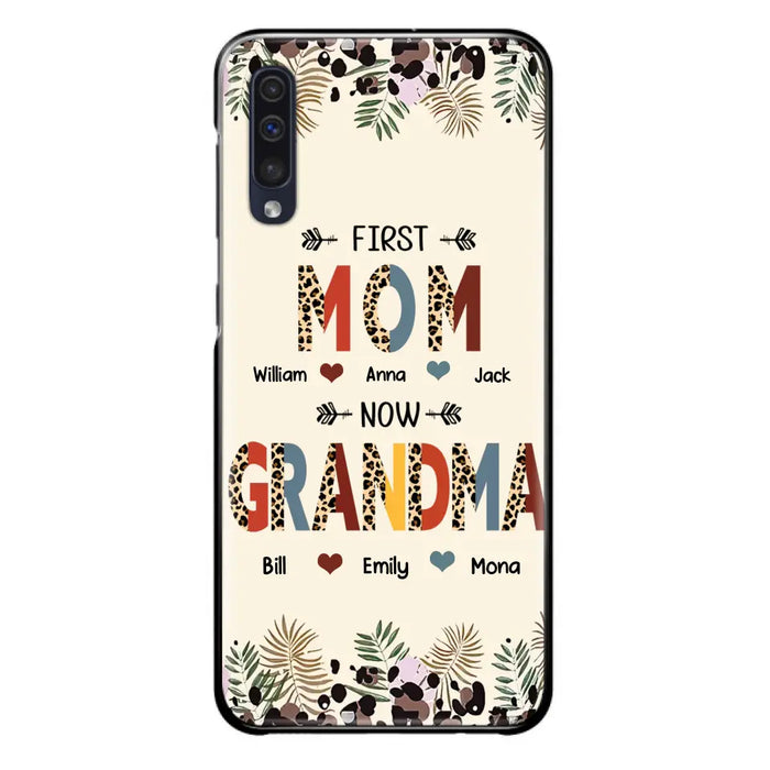 Custom Personalized Grandma Phone Case - Gift Idea For Grandma/Mom/ Mother's Day - Up to 6 Kids And 12 Grandkids - First Mom Now Grandma - Case For iPhone And Samsung