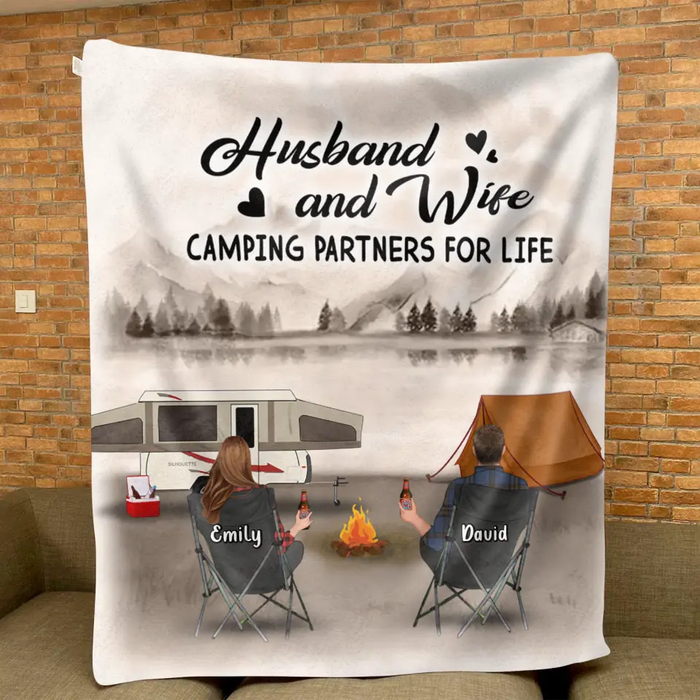 Custom Personalized Retro Vintage Camping Quilt/ Fleece Throw Blanket - Gift Idea For Family/Camping Lover - Couple/ Parents/ Single Parent With Up to 5 Kids And 4 Pets - Happy Campers