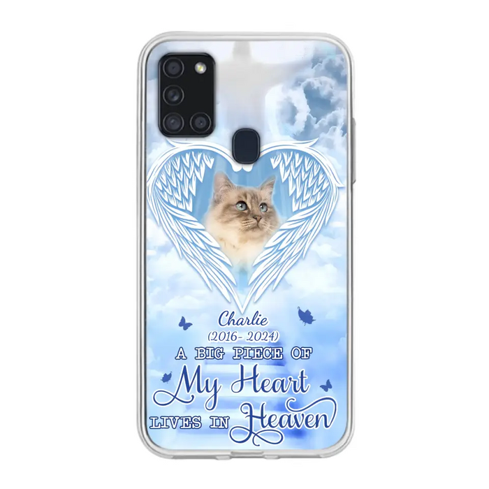 Custom Personalized Memorial Pet Phone Case - Upload Photo - Memorial Gift Idea For Pet Owner - A Big Piece Of My Heart Lives In Heaven - Case For iPhone/ Samsung